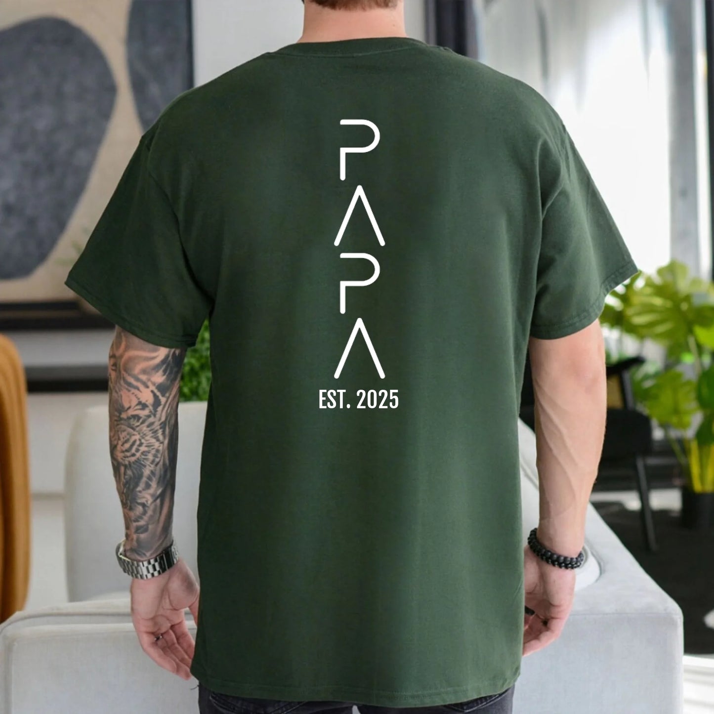 Personalized Papa T-Shirt With Name – Custom Dad Shirt – Father's Day Tee