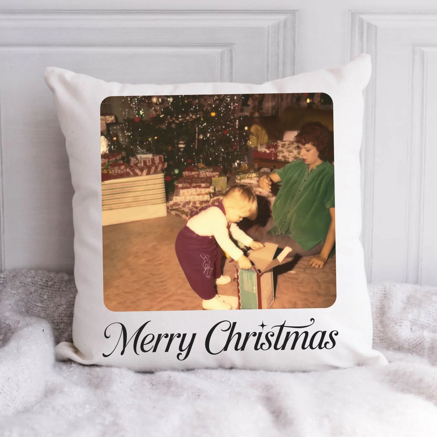 Vintage Photo Christmas Pillow for Mom – Personalized Christmas Pillow with Mom's Picture